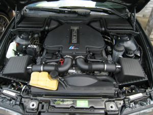 BMW_E39_M5_S62_engine